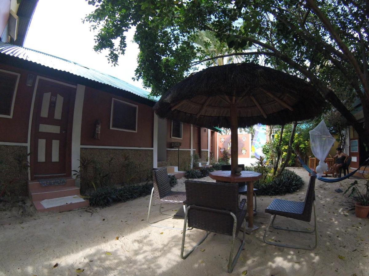 Carabao Guest House San Jose  Екстериор снимка